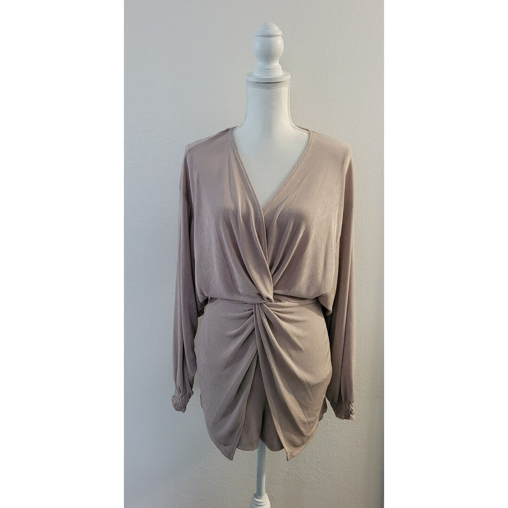 BY TOGETHER WOMENS SMALL CHAMPAGNE BEIGE BAT SLEEVE JERSEY ROMPER LINED SEXY